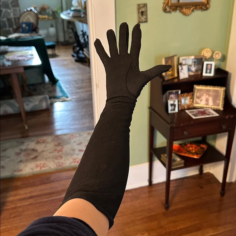 Vintage NWOT Dressy Black Cloth‎ Elbow Length Black Gloves